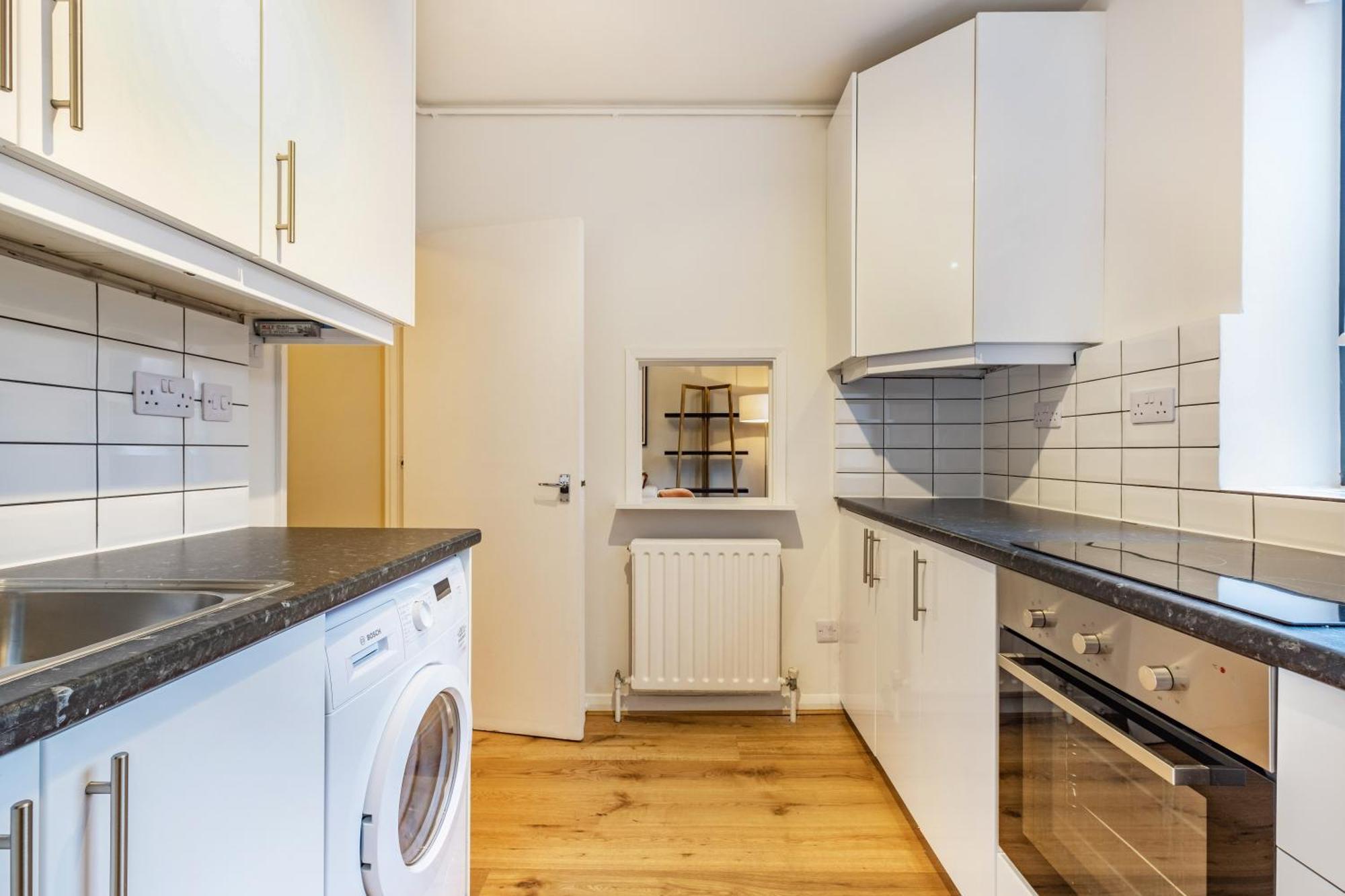 Apartment Pond Place London